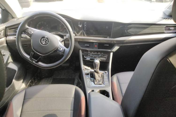 Used Volkswagen Bora 2021 1.5L Automatic Comfort Smart Connect Edition Center Console