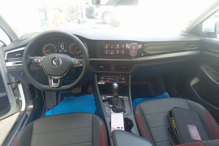 Used Volkswagen Bora 2021 280TSI DSG Elite Smart Connectivity Version Center Console