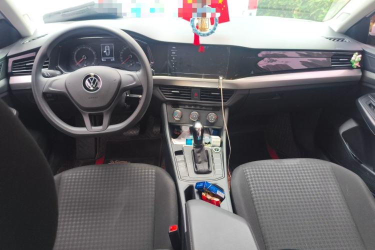 Used Volkswagen Bora 2021 1.5L Automatic Fashionable Smart Connectivity Version Center Console