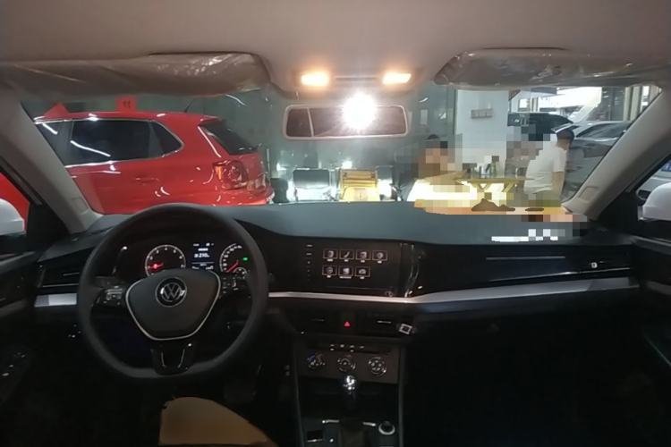 Used Volkswagen Bora 2021 1.5L Automatic Fashionable Smart Connectivity Version Center Console