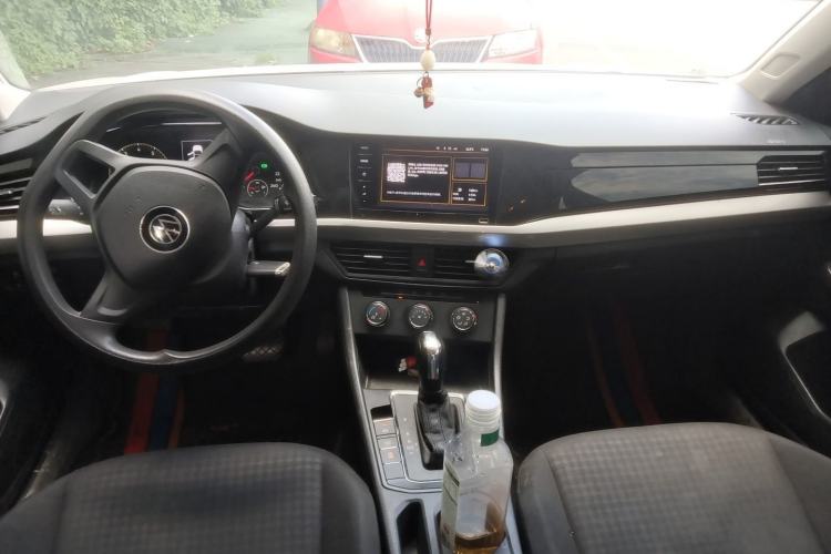 Used Volkswagen Bora 2021 1.5L Automatic Fashionable Smart Connectivity Version Center Console