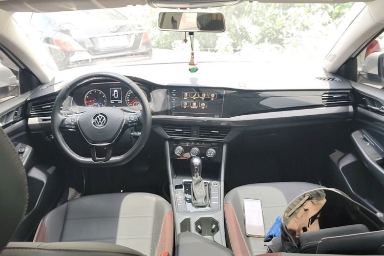 Used Volkswagen Bora 2021 1.5L Automatic Comfort Smart Connect Edition Center Console