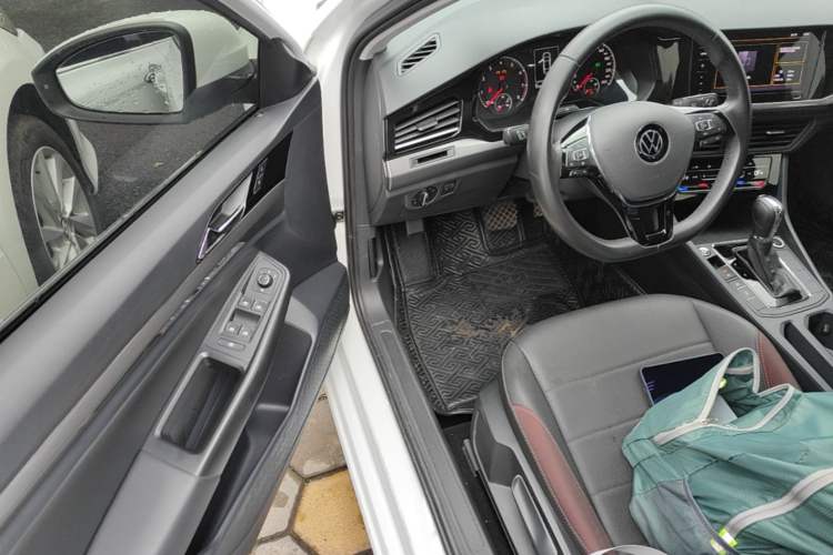 Used Volkswagen Bora 2021 1.5L Automatic Elite Smart Connect Edition Driver Seat