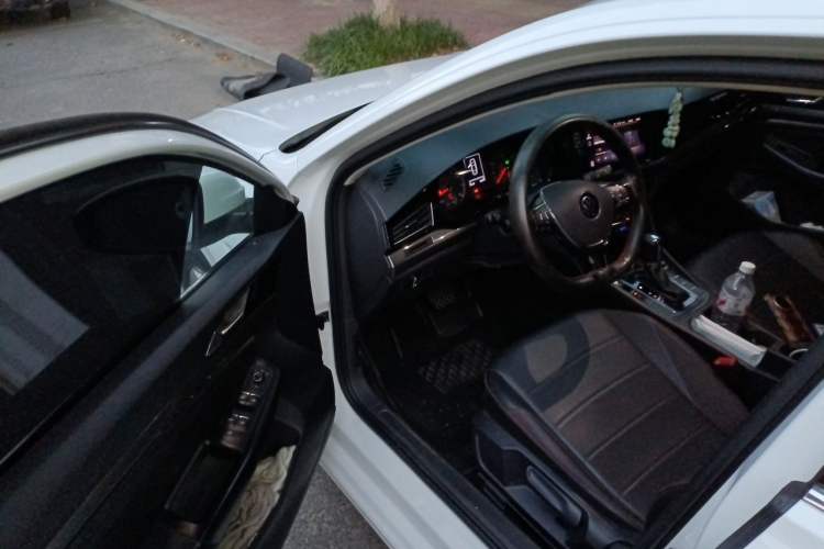 Used Volkswagen Bora 2021 1.5L Automatic Comfort Smart Connect Edition Driver Seat