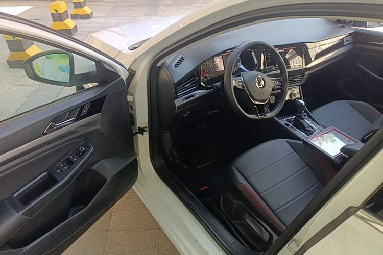 Used Volkswagen Bora 2021 1.5L Automatic Comfort Smart Connect Edition Driver Seat