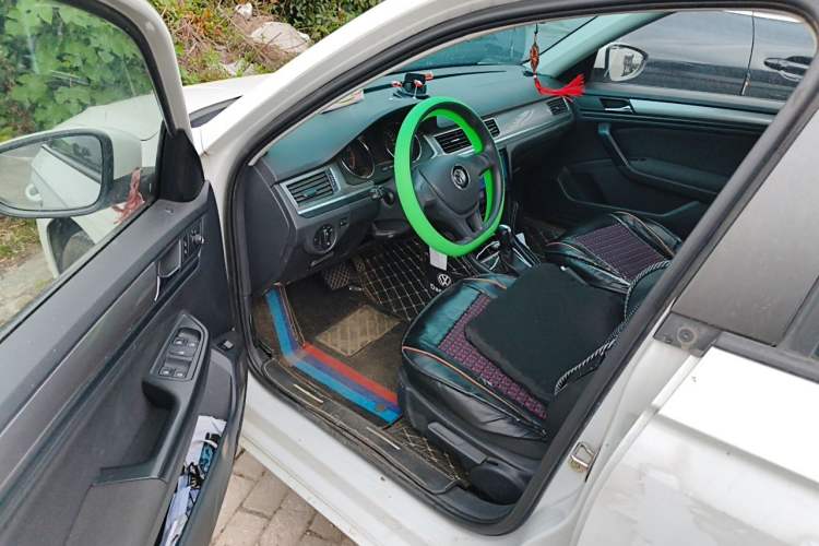Used Volkswagen Bora 2021 1.5L Automatic Fashionable Smart Connectivity Version Driver Seat