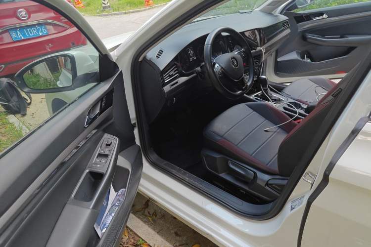 Used Volkswagen Bora 2021 1.5L Automatic Elite Smart Connect Edition Driver Seat