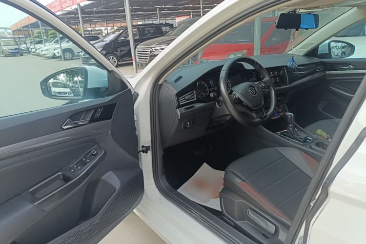 Used Volkswagen Bora 2021 1.5L Automatic Elite Smart Connect Edition Driver Seat