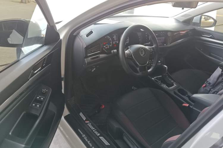 Used Volkswagen Bora 2021 1.5L Automatic Elite Smart Connect Edition Driver Seat