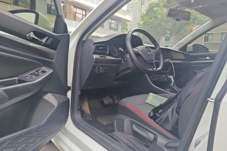 Used Volkswagen Bora 2021 1.5L Automatic Elite Smart Connect Edition Driver Seat