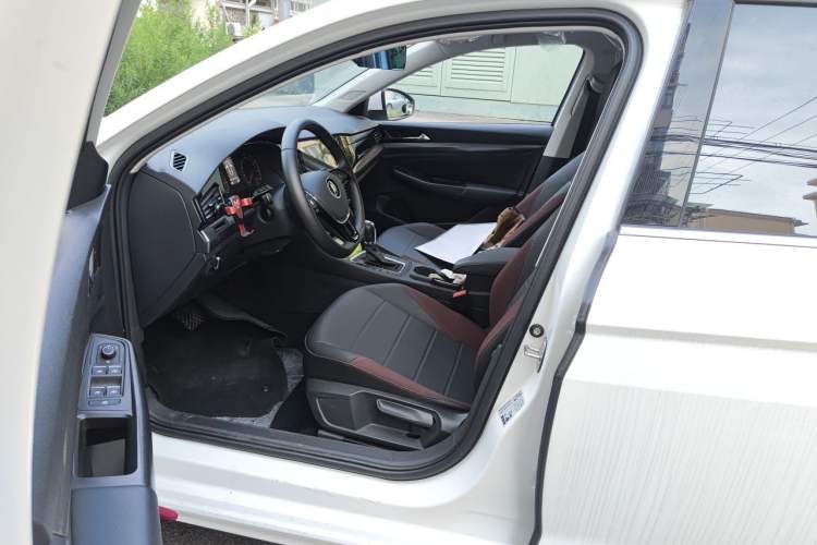 Used Volkswagen Bora 2021 1.5L Automatic Elite Smart Connect Edition Driver Seat