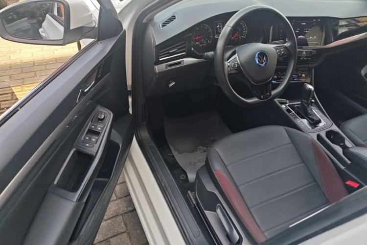 Used Volkswagen Bora 2021 1.5L Automatic Elite Smart Connect Edition Driver Seat