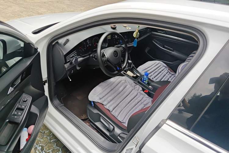 Used Volkswagen Bora 2021 1.5L Automatic Elite Smart Connect Edition Driver Seat