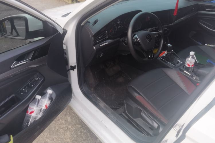 Used Volkswagen Bora 2021 1.5L Automatic Elite Smart Connect Edition Driver Seat