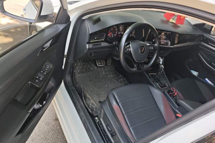 Used Volkswagen Bora 2021 1.5L Automatic Comfort Smart Connect Edition Driver Seat