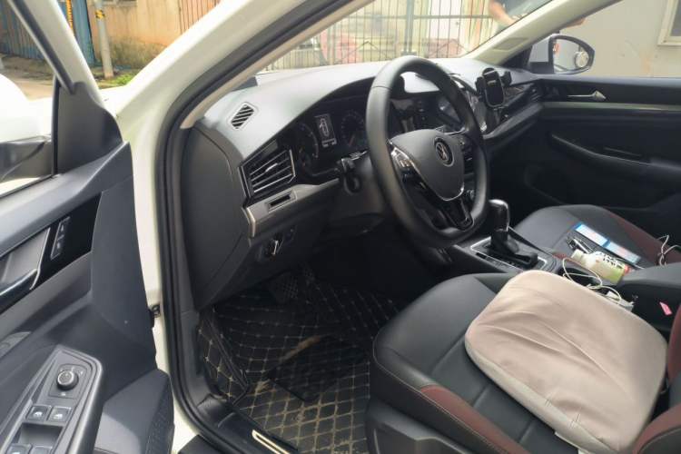 Used Volkswagen Bora 2021 1.5L Automatic Comfort Smart Connect Edition Driver Seat