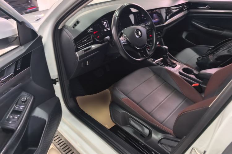 Used Volkswagen Bora 2021 1.5L Automatic Elite Smart Connect Edition Driver Seat