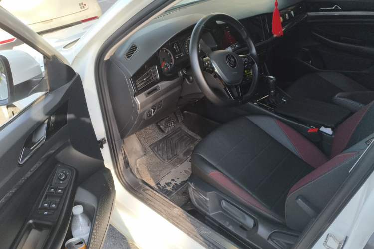 Used Volkswagen Bora 2021 1.5L Automatic Elite Smart Connect Edition Driver Seat