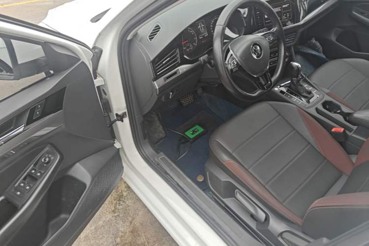 Used Volkswagen Bora 2021 1.5L Automatic Elite Smart Connect Edition Driver Seat