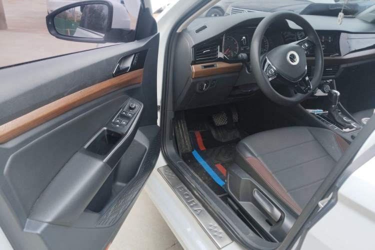 Used Volkswagen Bora 2021 1.5L Automatic Comfort Smart Connect Edition Driver Seat