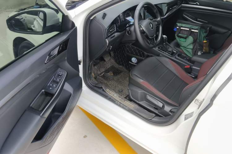 Used Volkswagen Bora 2021 1.5L Automatic Comfort Smart Connect Edition Driver Seat