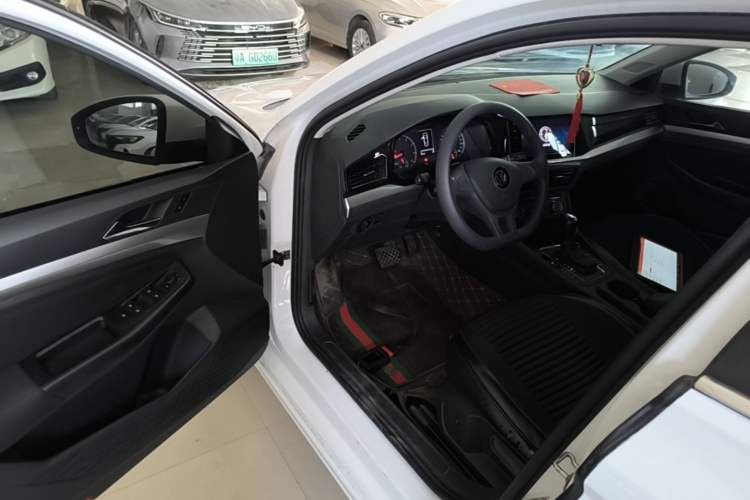 Used Volkswagen Bora 2021 1.5L Automatic Fashionable Smart Connectivity Version Driver Seat