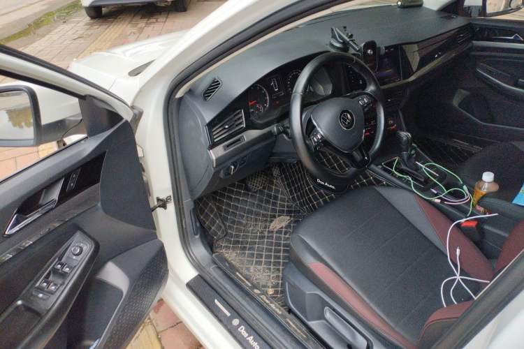Used Volkswagen Bora 2021 1.5L Automatic Elite Smart Connect Edition Driver Seat