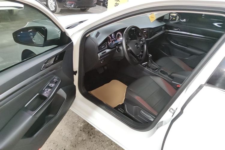 Used Volkswagen Bora 2021 1.5L Automatic Comfort Smart Connect Edition Driver Seat
