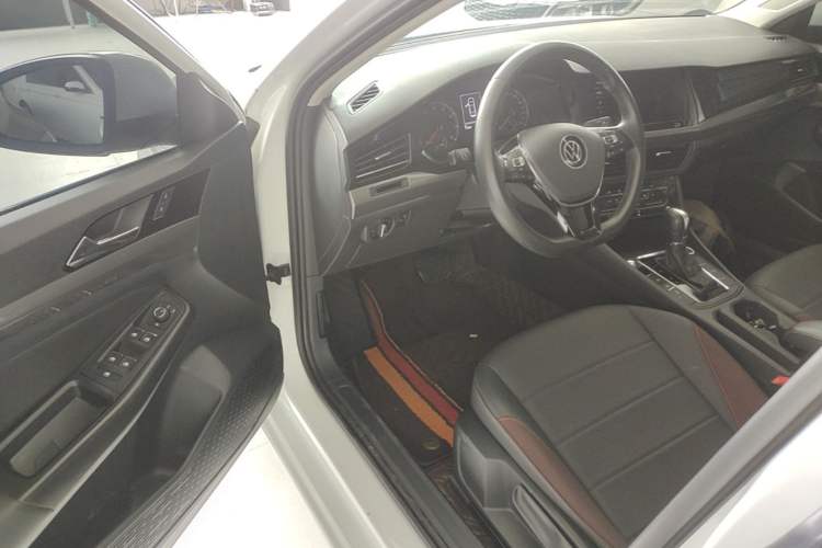 Used Volkswagen Bora 2021 1.5L Automatic Elite Smart Connect Edition Driver Seat