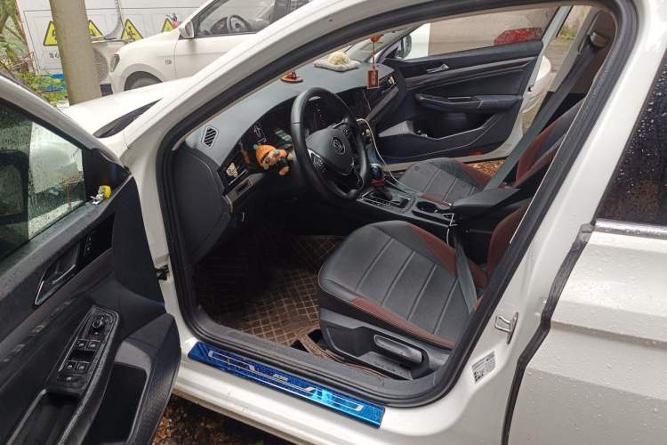 Used Volkswagen Bora 2021 1.5L Automatic Comfort Smart Connect Edition Driver Seat