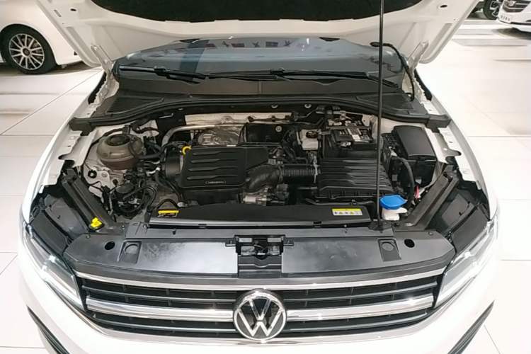 Used Volkswagen Bora 2021 1.5L Automatic Fashionable Smart Connectivity Version Engine Bay
