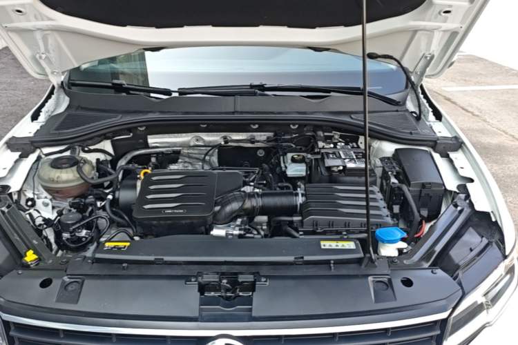 Used Volkswagen Bora 2021 1.5L Automatic Fashionable Smart Connectivity Version Engine Bay