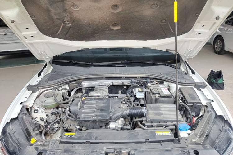 Used Volkswagen Bora 2021 1.5L Automatic Elite Smart Connect Edition Engine Bay