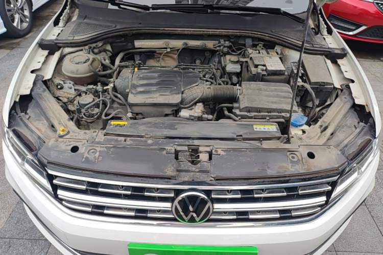 Used Volkswagen Bora 2021 1.5L Automatic Elite Smart Connect Edition Engine Bay