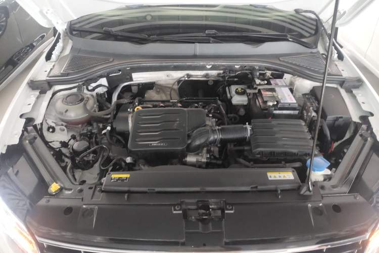 Used Volkswagen Bora 2021 1.5L Automatic Elite Smart Connect Edition Engine Bay
