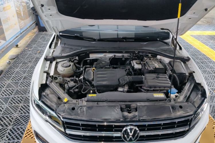 Used Volkswagen Bora 2021 1.5L Automatic Elite Smart Connect Edition Engine Bay