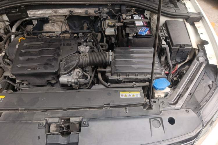 Used Volkswagen Bora 2021 1.5L Automatic Elite Smart Connect Edition Engine Bay Left