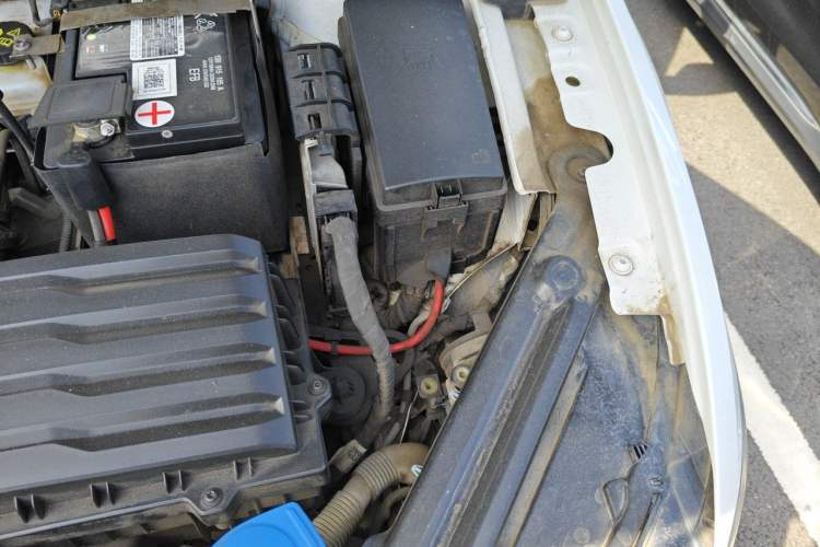 Used Volkswagen Bora 2021 1.5L Automatic Comfort Smart Connect Edition Engine Bay Left