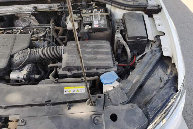 Used Volkswagen Bora 2021 1.5L Automatic Elite Smart Connect Edition Engine Bay Left