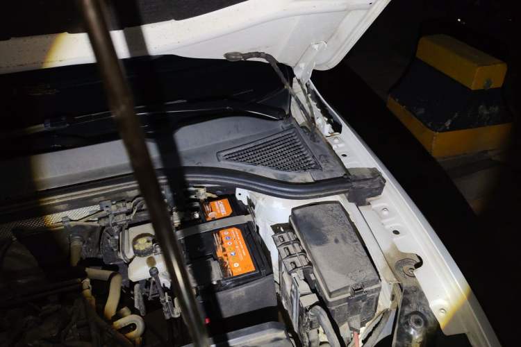 Used Volkswagen Bora 2021 1.5L Automatic Fashionable Smart Connectivity Version Engine Bay Left