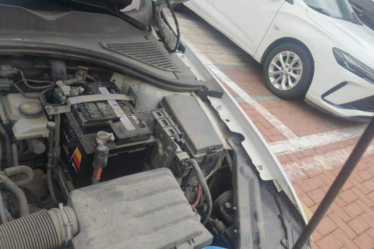 Used Volkswagen Bora 2021 1.5L Automatic Fashionable Smart Connectivity Version Engine Bay Left