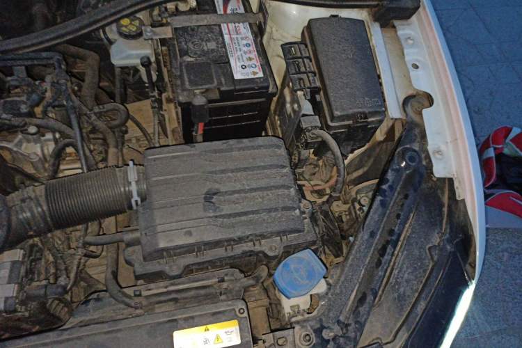 Used Volkswagen Bora 2021 1.5L Automatic Elite Smart Connect Edition Engine Bay Left