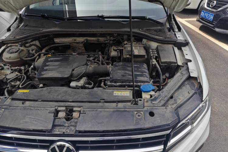 Used Volkswagen Bora 2021 1.5L Automatic Elite Smart Connect Edition Engine Bay Left