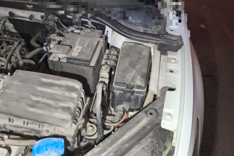 Used Volkswagen Bora 2021 1.5L Automatic Elite Smart Connect Edition Engine Bay Left