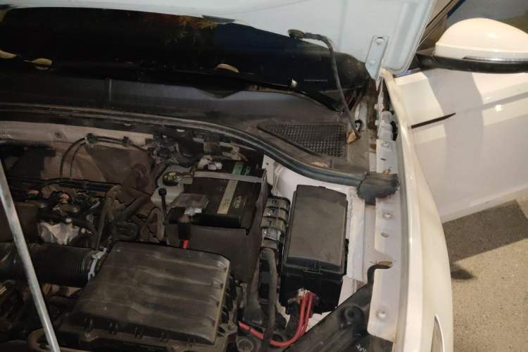 Used Volkswagen Bora 2021 1.5L Automatic Elite Smart Connect Edition Engine Bay Left