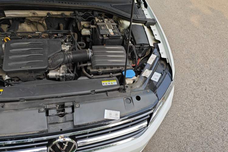 Used Volkswagen Bora 2021 1.5L Automatic Elite Smart Connect Edition Engine Bay Left