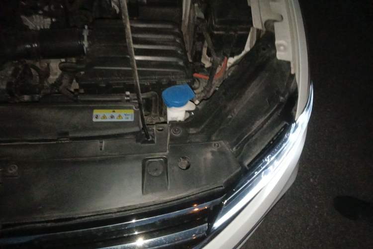 Used Volkswagen Bora 2021 1.5L Automatic Comfort Smart Connect Edition Engine Bay Left
