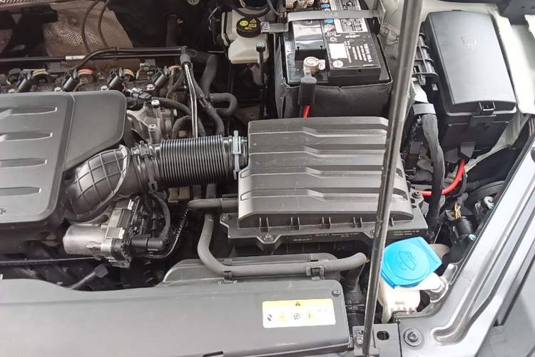 Used Volkswagen Bora 2021 1.5L Automatic Fashionable Smart Connectivity Version Engine Bay Left