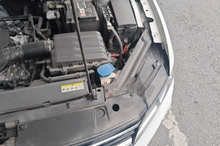 Used Volkswagen Bora 2021 1.5L Automatic Elite Smart Connect Edition Engine Bay Left