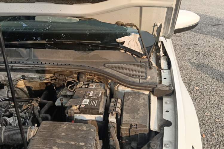 Used Volkswagen Bora 2021 1.5L Automatic Comfort Smart Connect Edition Engine Bay Left